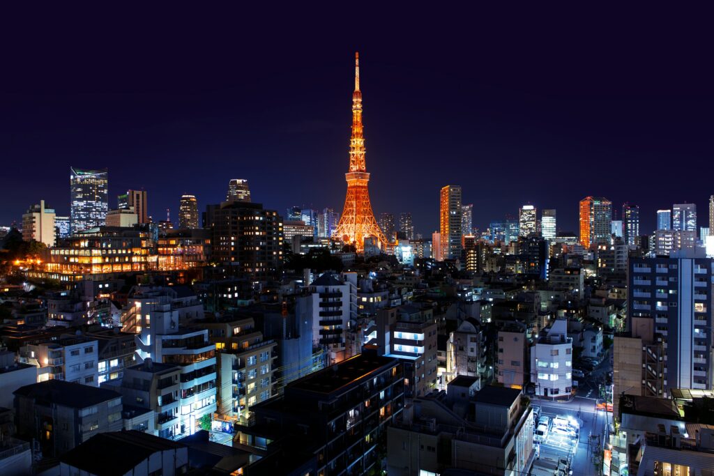 Vibrant Roppongi Night View Wallpaper with Tokyo Tower Illuminated
