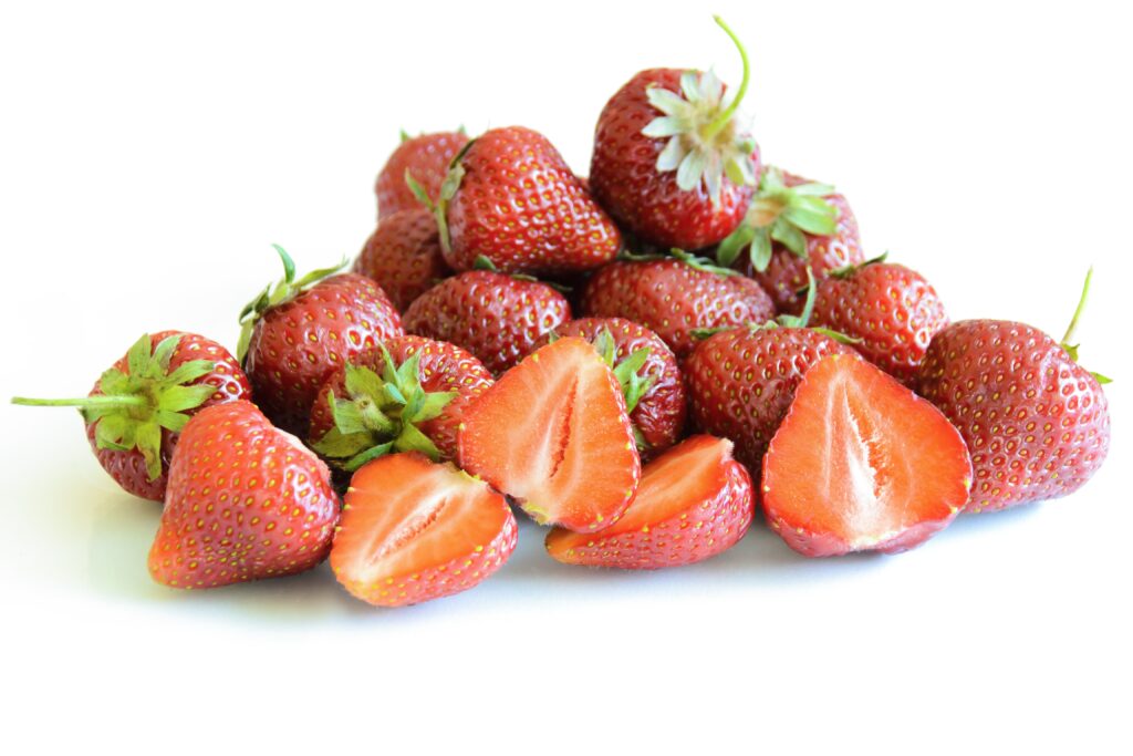 Vibrant Strawberry Wallpaper: Fresh & Juicy with Bright Interior
