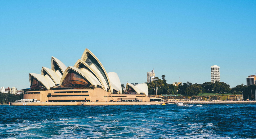Vibrant Sydney Opera House Wallpaper: Iconic Australian Landscape