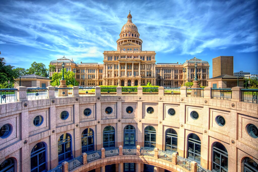 Vibrant Texas Capitol Wallpaper: Grand Architecture & Blue Sky