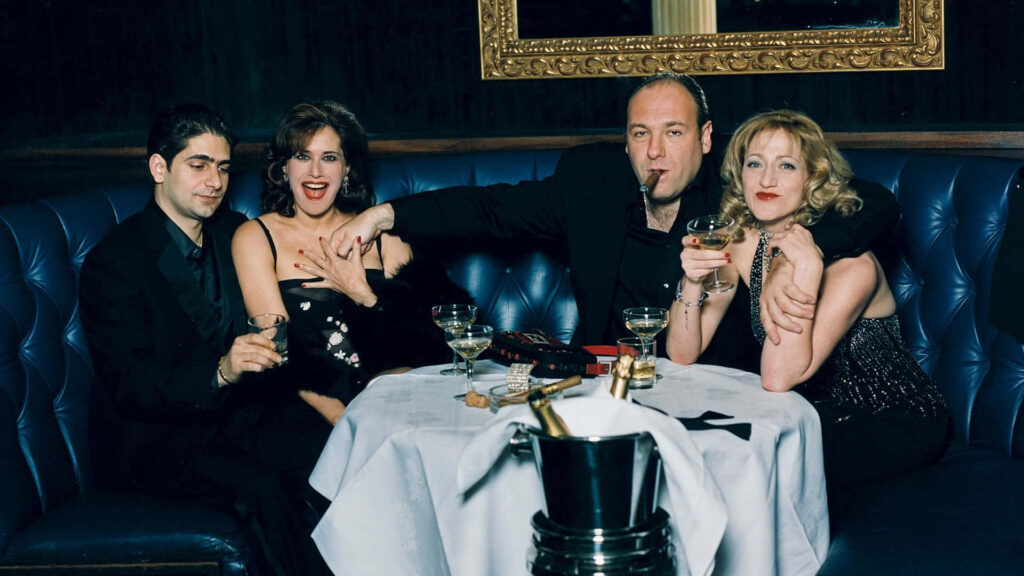 Classy Dinner Scene Wallpaper: Tony Soprano & Sopranos Cast