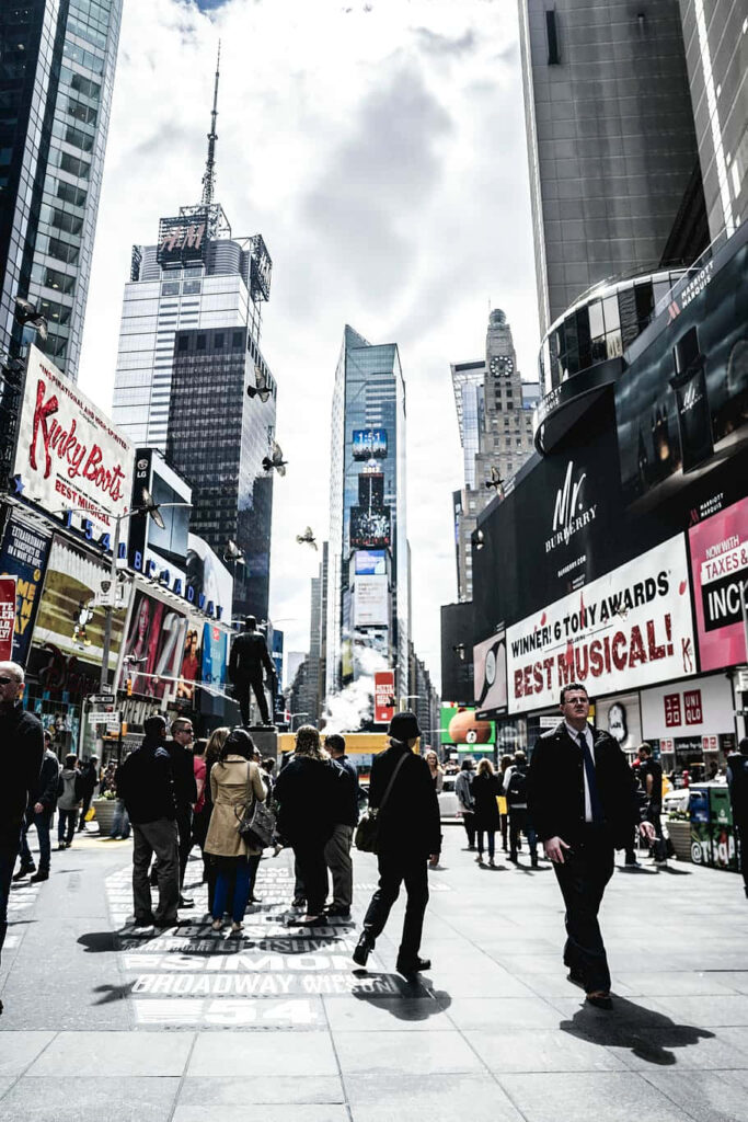 Vibrant Times Square NYC Wallpaper: Bustling Urban Energy & Bright Ads