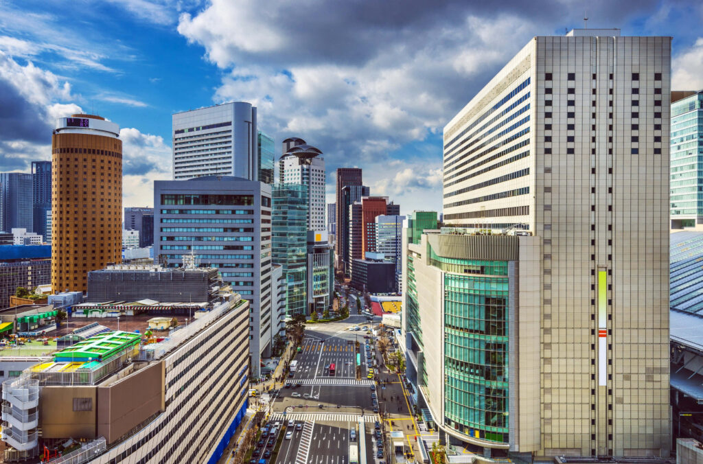 Vibrant Tokyo Urban Landscape Wallpaper: Modern Architecture & Bustling Streets