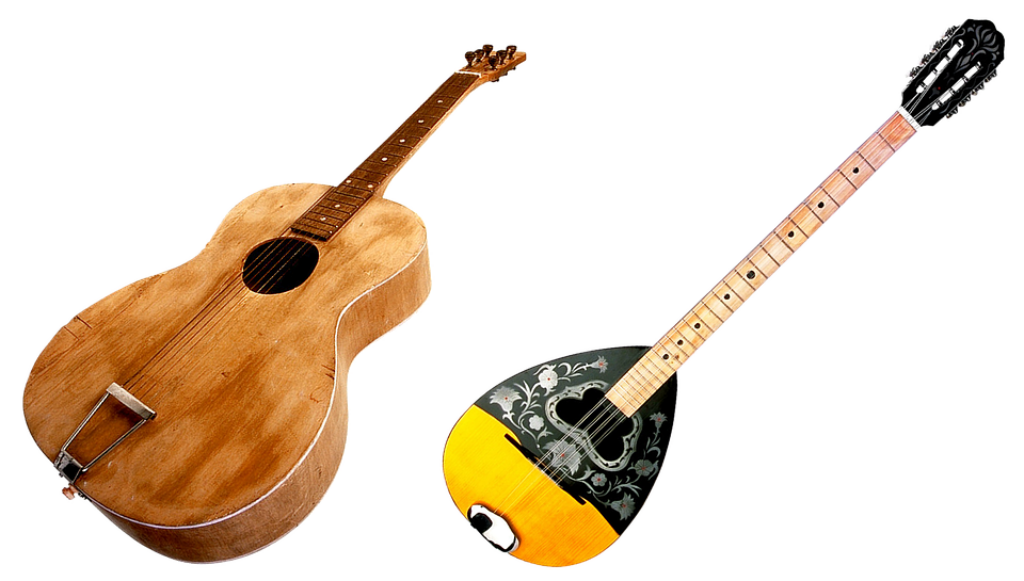 Vibrant Wallpaper: Acoustic Guitar & Artistic Russian Balalaika