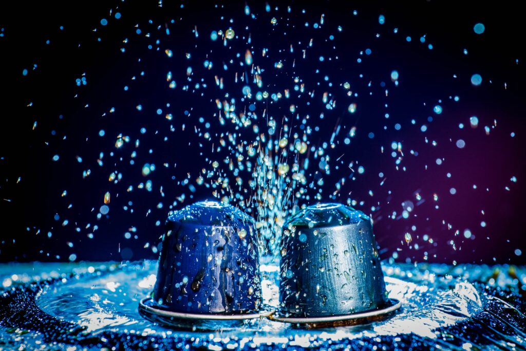 Artistic Water Splashes & Metal: Dynamic Wallpaper Background
