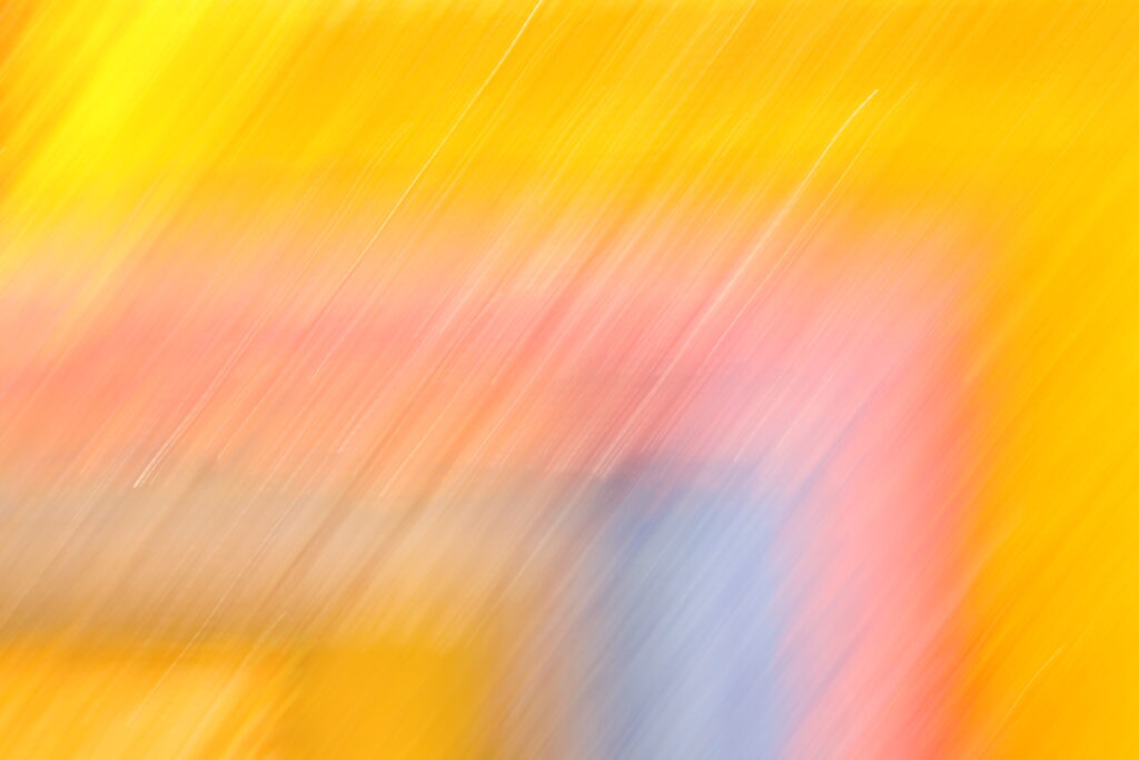 Vibrant Yellow Abstract Wallpaper with Diagonal Lines & Soft Gradients