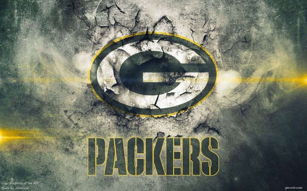 Vintage Green Bay Packers wallpaper with iconic logo on cracked stone grunge background