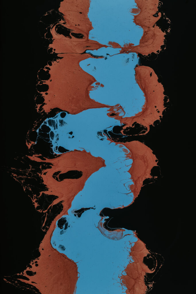 Vivid Abstract Fluid Art Wallpaper: Brown & Blue Patterns