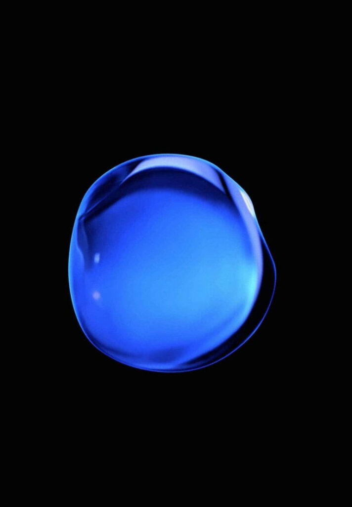 Vivid Blue Water Drop Wallpaper on Black - Modern iPad Aesthetic