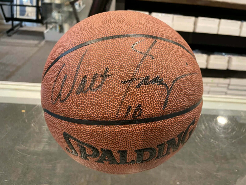 Signed Walt Frazier Spalding Basketball Wallpaper for Fans