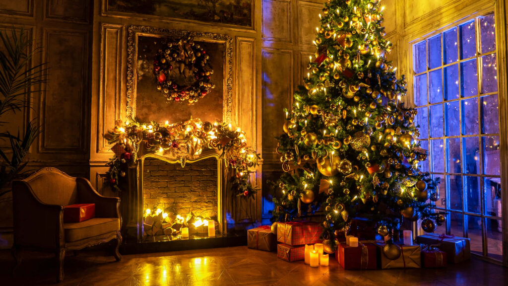 Cozy Christmas Living Room Wallpaper: Festive Holiday Decor