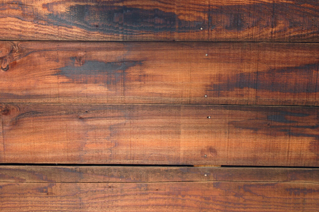 Cozy Natural Wood Grain Wallpaper - Rich Warm Tones Background