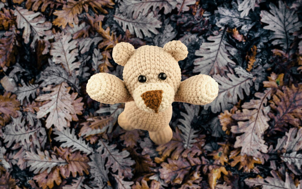 Whimsical Marvel: 4K Wallpaper Featuring a Handcrafted Teddy Bear