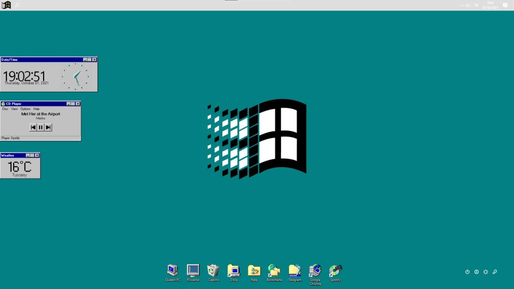 Windows 95 retro desktop wallpaper with classic logo teal background and vintage widgets