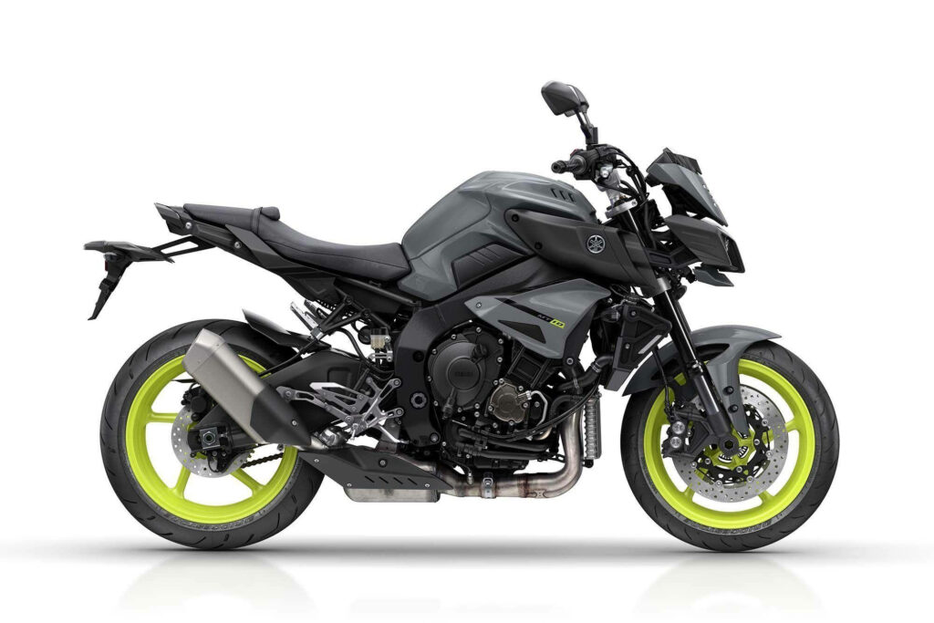 Yamaha MT-15 Wallpaper: Bold Black & Grey with Fluorescent Yellow Rims