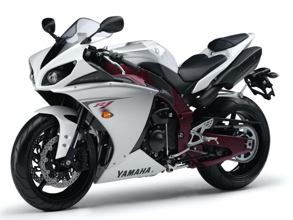 Yamaha R1 Wallpaper: Sleek Superbike in White & Red Design