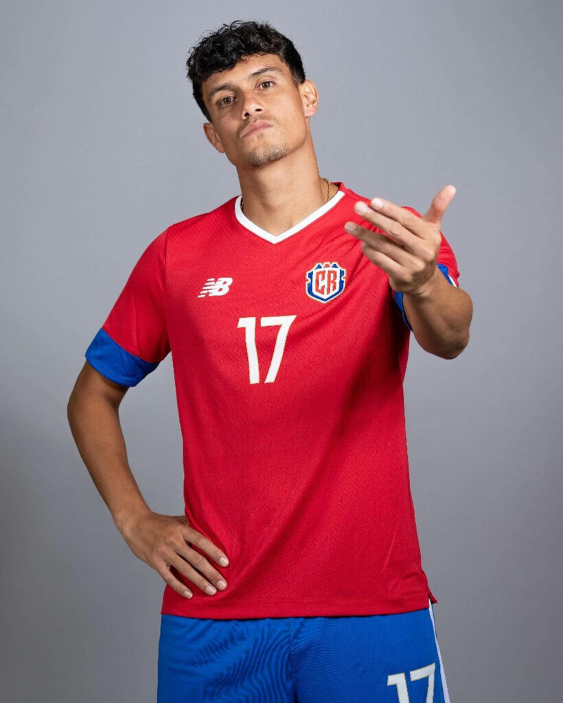 Yeltsin Tejeda Costa Rica national team jersey number 17 confident sports portrait wallpaper